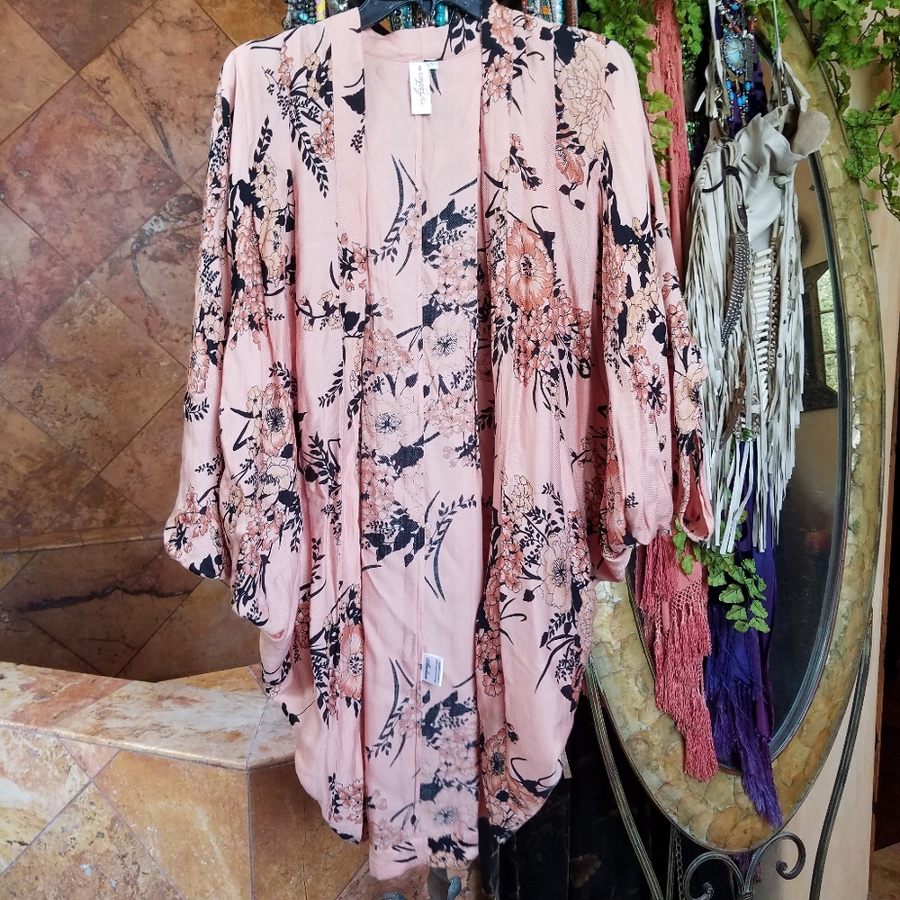 ARNHEM SONGBIRD FLORAL KIMONO